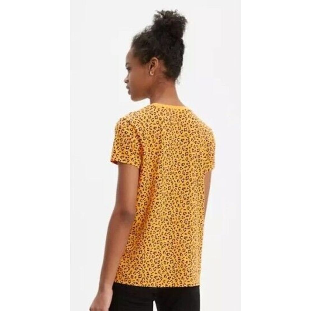 Levi's Leopard Print Tee Shirt T-Shirt XS Perfect Pocket Short Sleeves‎ Casual - Picture 6 of 10